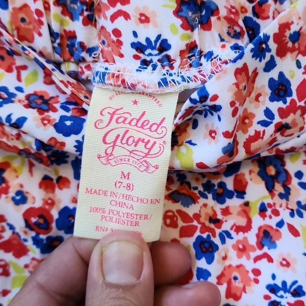 Girls Faded Glory pink and blue floral skirt with built-in shorts, size 7/8. - Picture 3 of 4